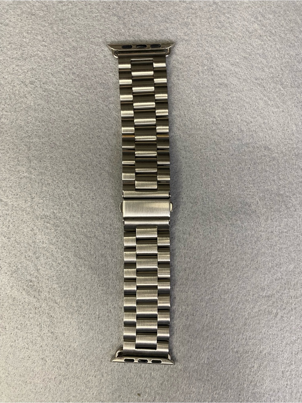 Apple Watch Band Men’s Stainless Steel Link Silver 44mm NWOT